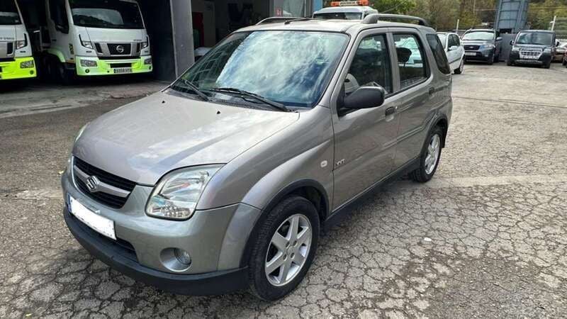 Usado Suzuki Ignis 99 CV (72 kW) 2005 Gris Utilitario