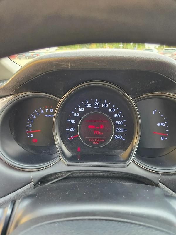 Käytetty Kia Ceed 100 HP (73 kW) 2016 Harmaa Viistoperä