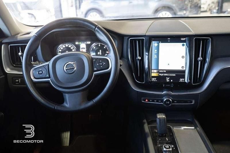 Usado Volvo XC60 Momentum 197 CV (144 kW) 2021 Negro SUV