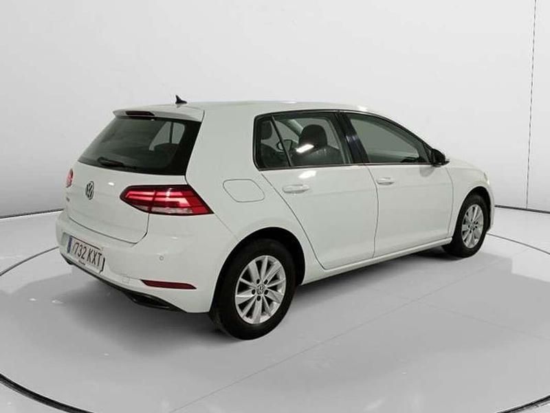 Usado VW Golf VII 116 CV (85 kW) 2019 Blanco Utilitario