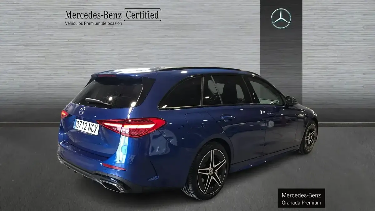 Usado Mercedes C220 200 CV (147 kW) 2025 Azul espectral Familiar
