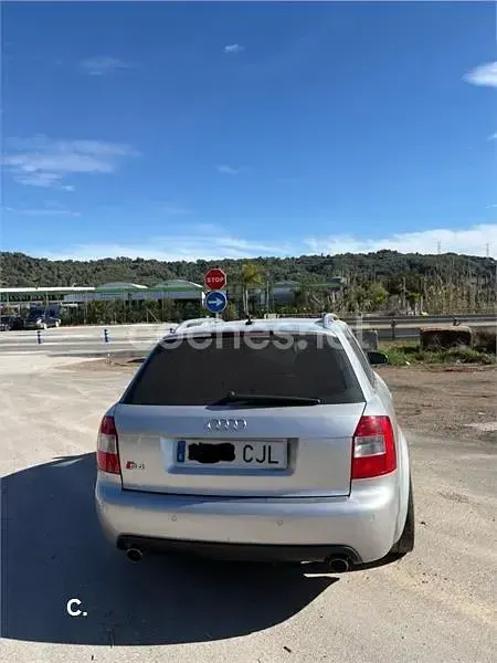 Usado Audi S4 344 CV (253 kW) 2003 Gris / plata Familiar