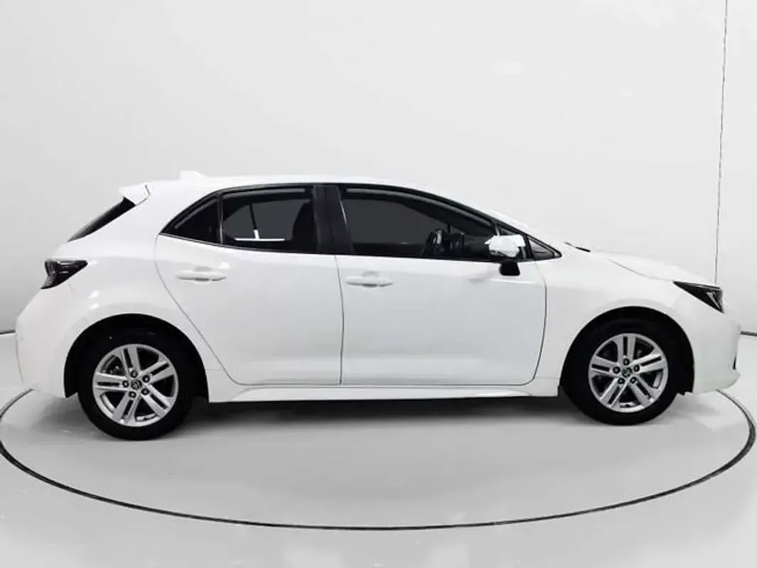 Usado Toyota Corolla Active 140 CV (102 kW) 2023 Blanco Utilitario