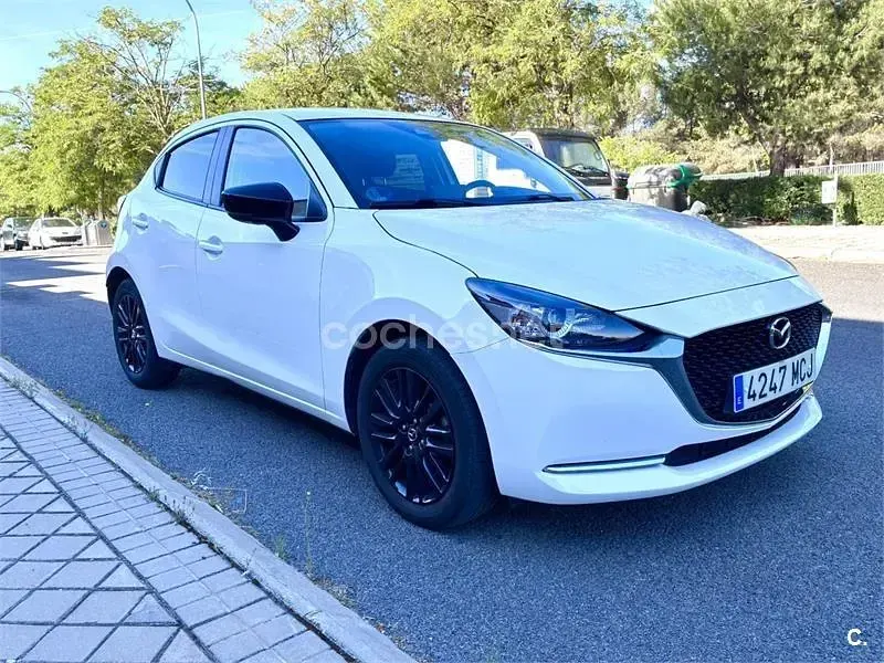 Usado Mazda 2 Homura-Line 90 CV (66 kW) 2022 Blanco Berlina
