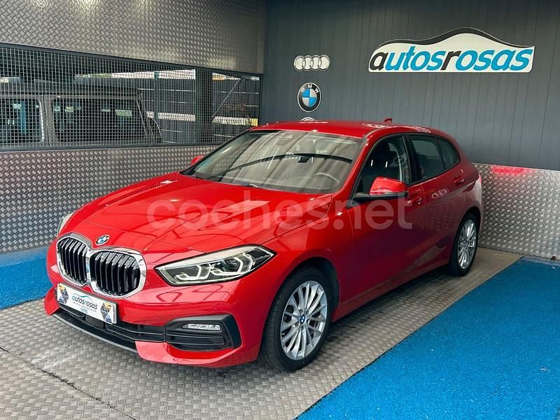 Usado BMW 118 136 CV (100 kW) 2023 Rojo Utilitario
