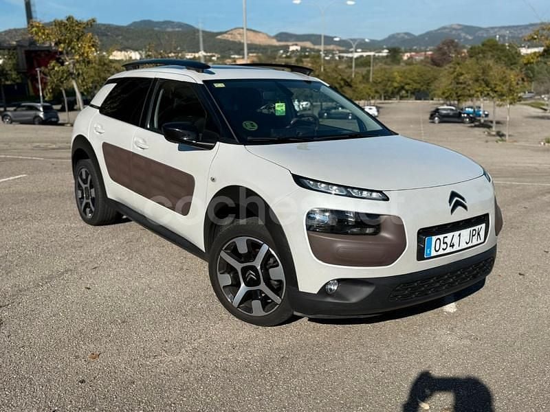 Blanco Usado 2016 Citroën C4 Shine Edition Berlina | 10.990 € (Un poco caro) - Imagen 1/4