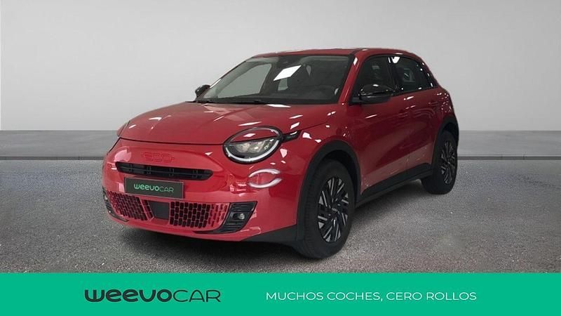 Rojo Nuevo 2025 Fiat 600 Red SUV | 27.790 € (Precio justo) - Imagen 1/4