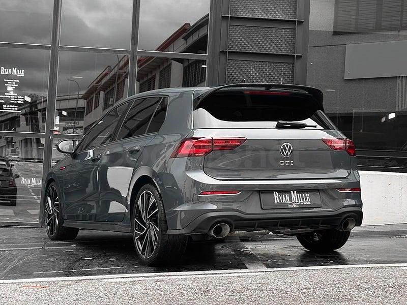Usado VW Golf VIII GTI Clubsport 301 CV (221 kW) 2024 Gris / plata Berlina