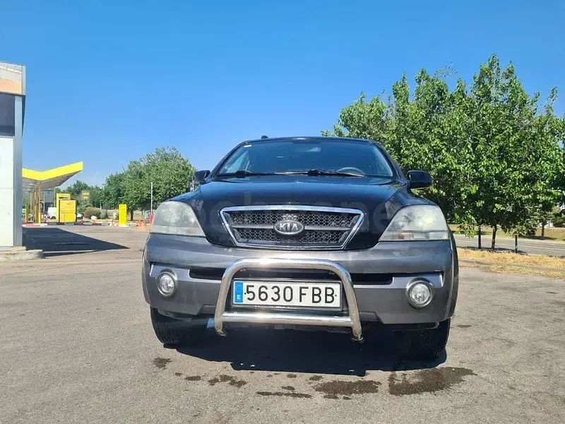Usado Kia Sorento 170 CV (125 kW) 2006 Gris / plata SUV