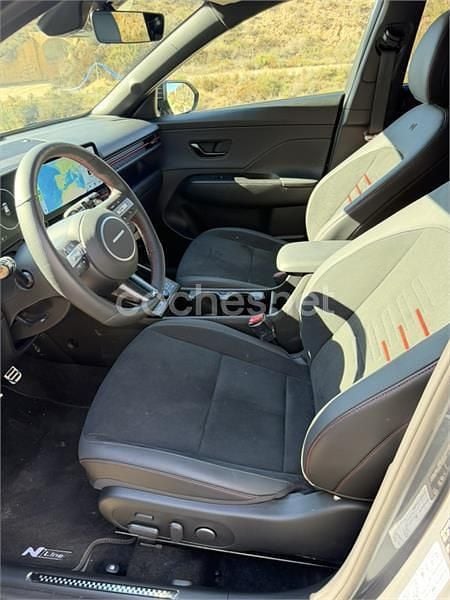 Usado Hyundai Kona N Line 129 CV (94 kW) 2025 Gris / plata SUV