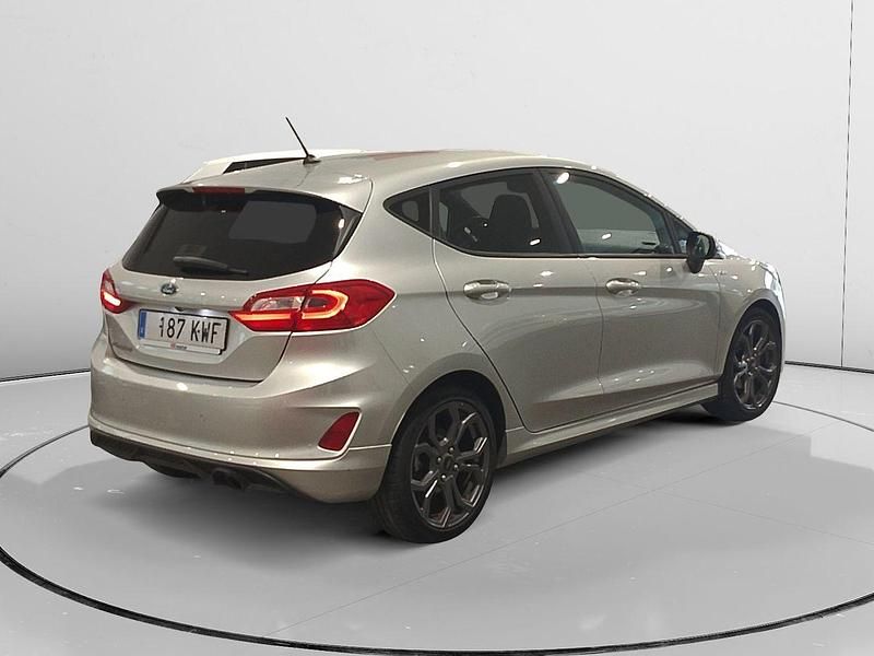 Usado Ford Fiesta ST-Line 140 CV (102 kW) 2019 Gris Utilitario