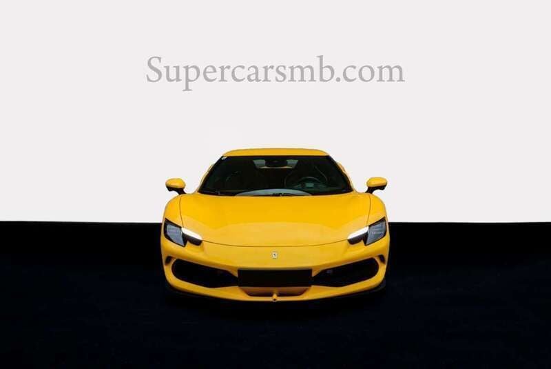 Usado Ferrari 296 609 kW (829 CV) 2022 Amarillo Coupe
