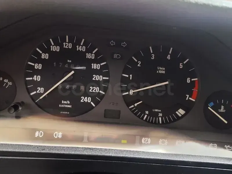 Usado BMW 318 115 CV (84 kW) 1987 Naranja Berlina