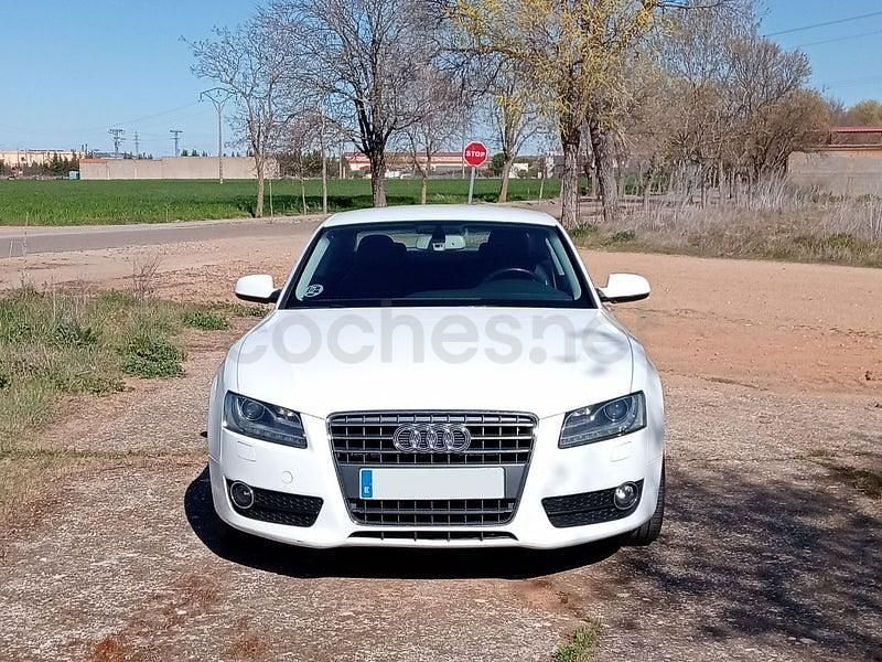 Używany Audi A5 170 KM (125 kW) 2011 Biały Coupe