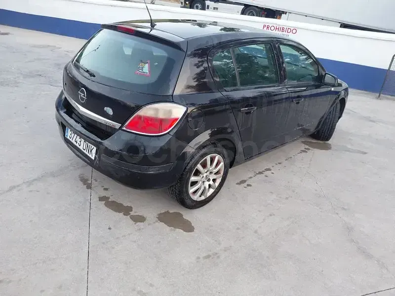 Usado Opel Astra Enjoy 100 CV (73 kW) 2005 Negro Berlina