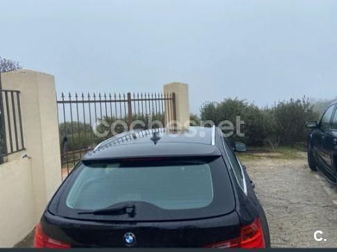 Usado BMW 318 143 CV (105 kW) 2015 Negro Familiar