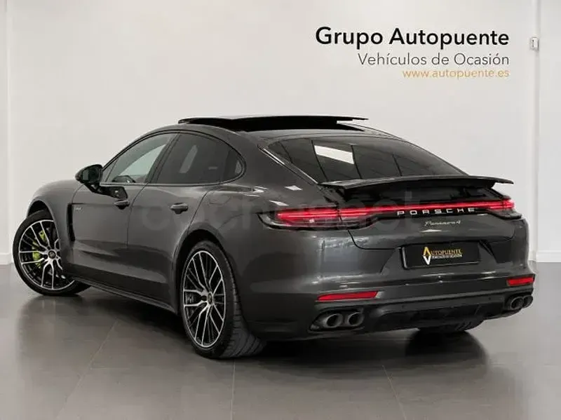 Usado Porsche Panamera 4 462 CV (339 kW) 2021 Gris / plata Utilitario