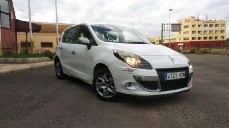 Blanco Usado 2011 Renault Scénic III Expression Monovolumen | 5500 € (Precio justo) - Imagen 1/4