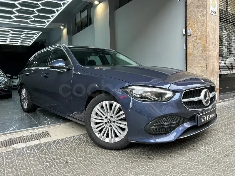 Usado Mercedes C200 163 CV (119 kW) 2023 Azul Familiar