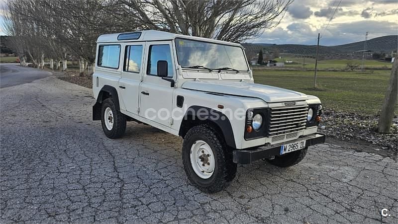 Usado Land Rover Defender 122 CV (89 kW) 2000 Blanco Familiar