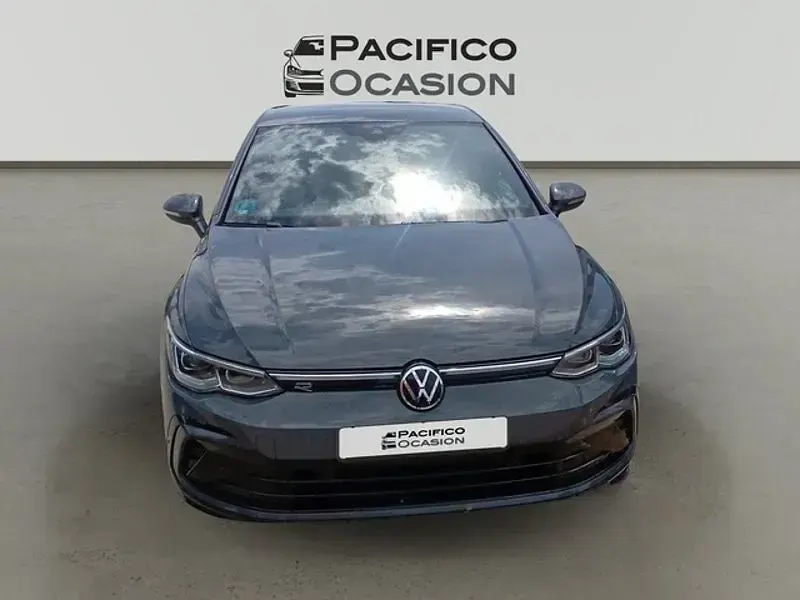 Usado VW Golf VIII R-line 131 CV (96 kW) 2023 Gris / plata Berlina