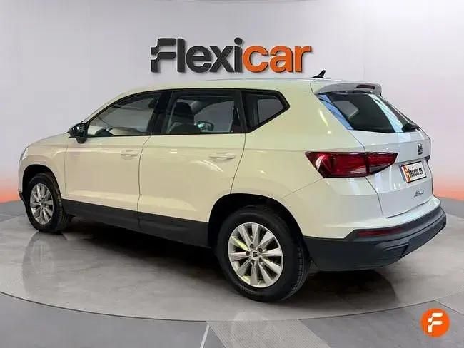 Begagnad Seat Ateca Reference 110 HK (80 kW) 2023 Vit SUV