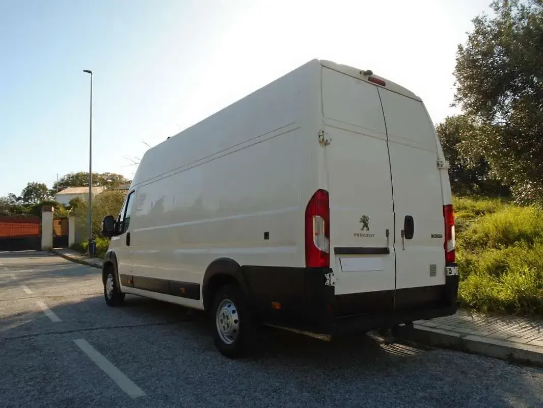 Usado Peugeot Boxer 131 CV (96 kW) 2019 Blanco Van