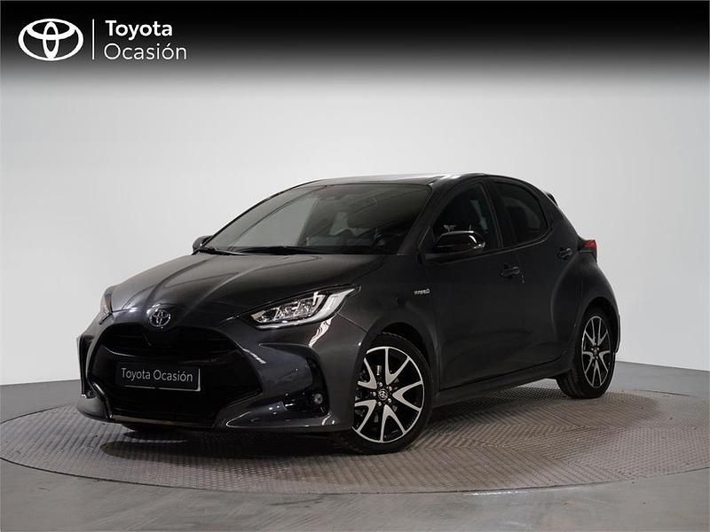 Gris grafito Usado 2021 Toyota Yaris Hybrid Style | 19.500 € (Precio justo) - Imagen 1/4