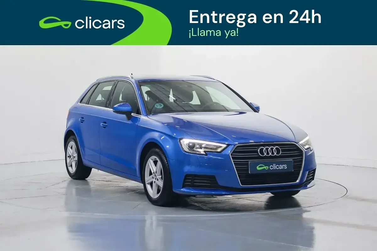 Usado Audi A3 116 CV (85 kW) 2018 Azul Berlina