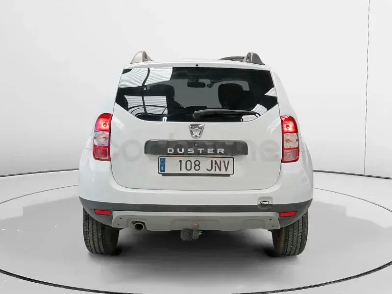 Usado Dacia Duster Lauréate 110 CV (80 kW) 2016 Blanco SUV