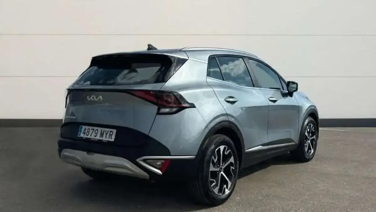 Usado Kia Sportage 215 CV (158 kW) 2025 Plateado SUV