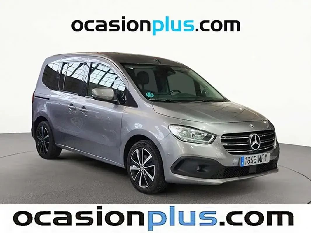 Usado Mercedes 180 116 CV (85 kW) 2023 Gris Berlina