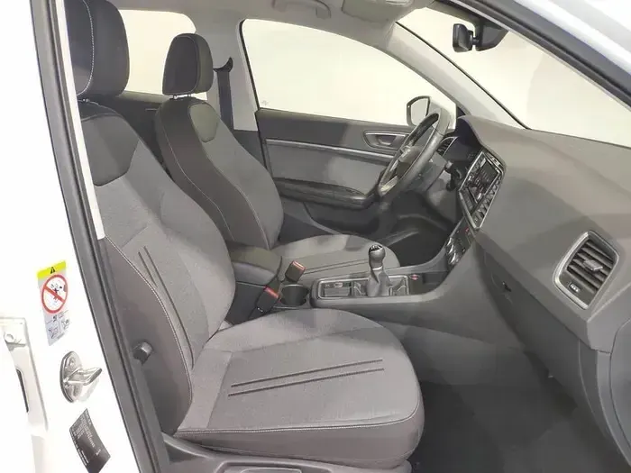Usado Seat Ateca Style 110 CV (80 kW) 2022 Blanco SUV