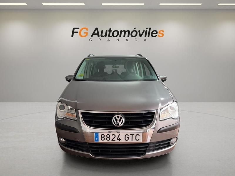 Usado VW Touran Edition 105 CV (77 kW) 2010 Gris Monovolumen