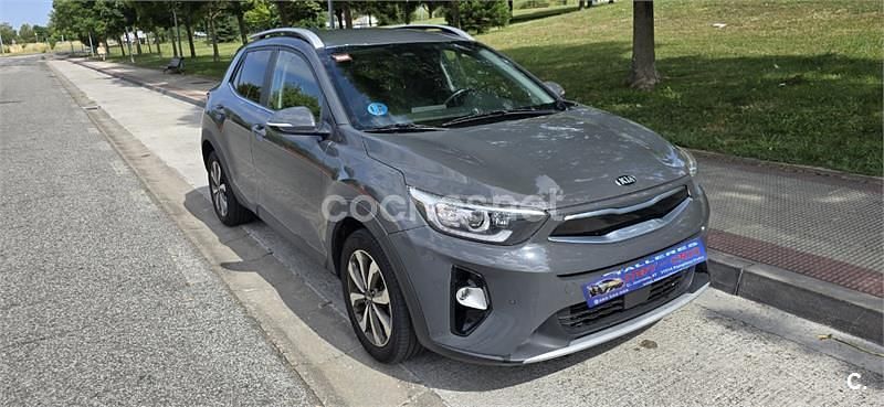 Beige Usado 2021 Kia Stonic GT-Line SUV | 15.000 € (Buen precio) - Imagen 1/4
