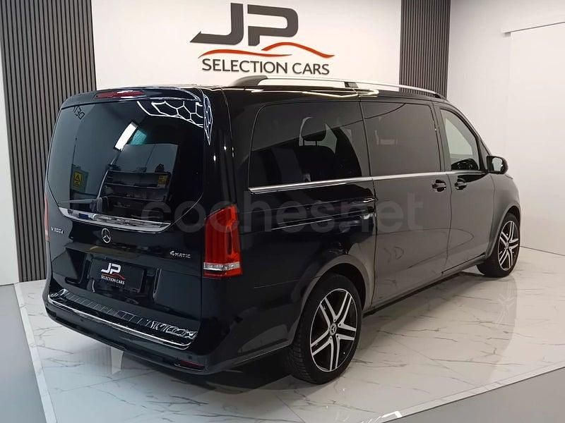 Usado Mercedes V300 Avantgarde 239 CV (175 kW) 2022 Negro Monovolumen