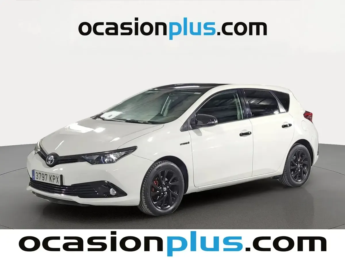 Używany Toyota Auris Hybrid Active 136 KM (100 kW) 2018 Hatchback