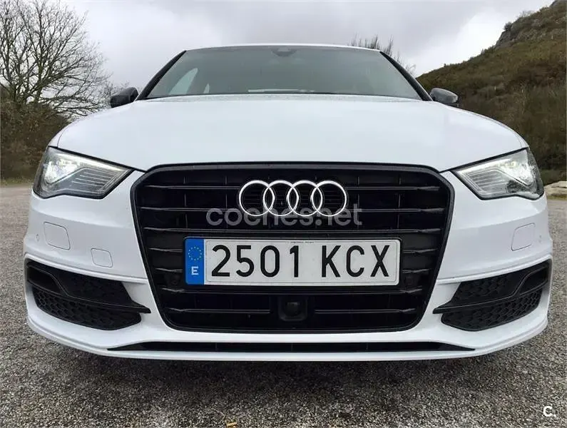 Usado Audi A3 S-Line 150 CV (110 kW) 2015 Blanco Berlina