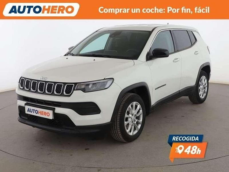 Usado Jeep Compass Night Eagle 129 CV (94 kW) 2023 Blanco SUV