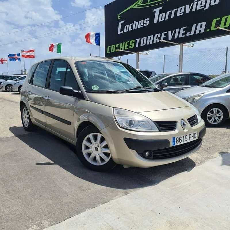Marrón Usado 2006 Renault Scénic II Dynamique Monovolumen | 6900 € (Caro) - Imagen 1/4