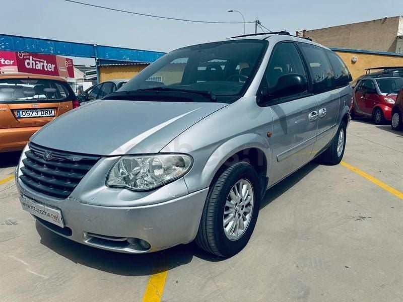 Usado Chrysler Grand Voyager Limited 150 CV (110 kW) 2005 Gris / plata Monovolumen