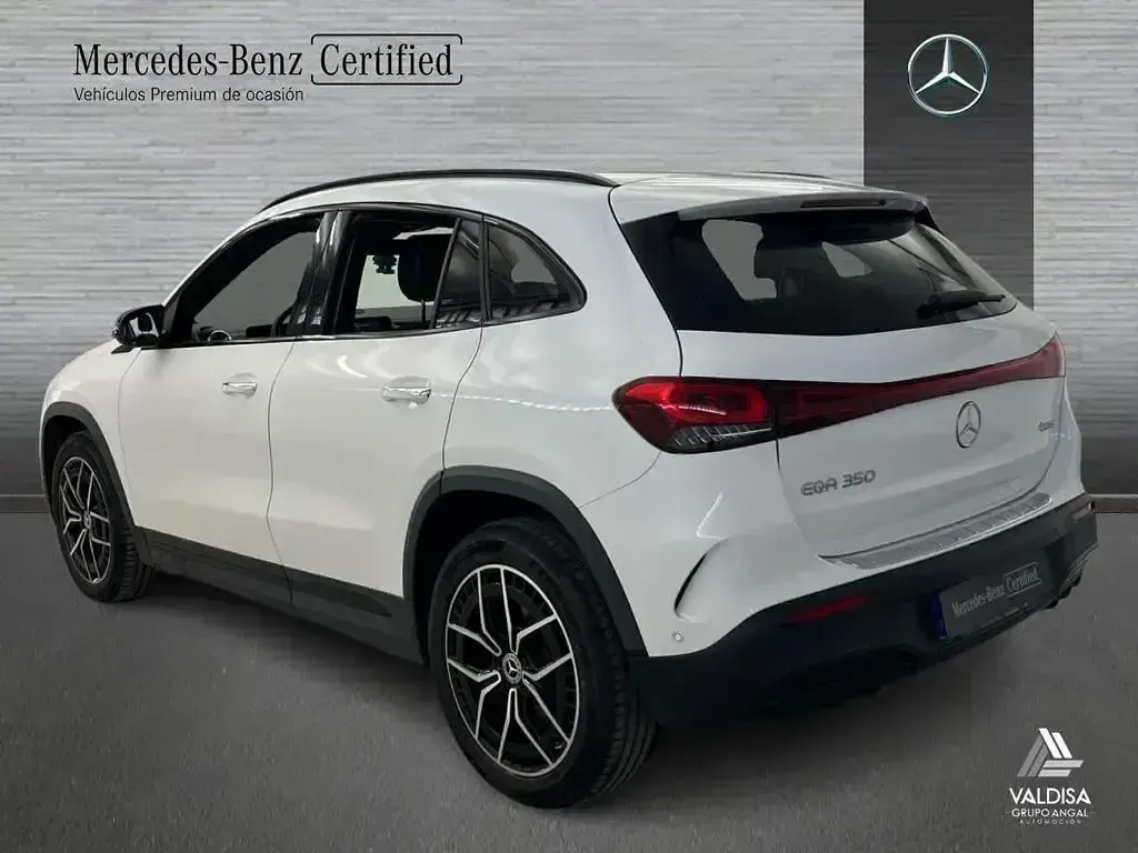 Usado Mercedes EQA350 AMG line 214 kW (292 CV) 2021 Blanco SUV