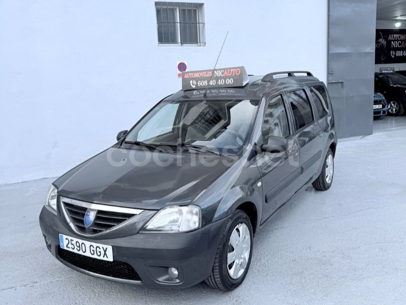 Gris / plata Usado 2010 Dacia Logan Lauréate Berlina | 3499 € - Imagen 1/4