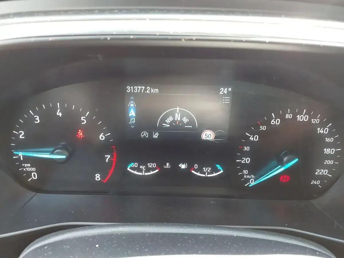 Usado Ford Focus Active X 125 CV (91 kW) 2024 Negro Utilitario