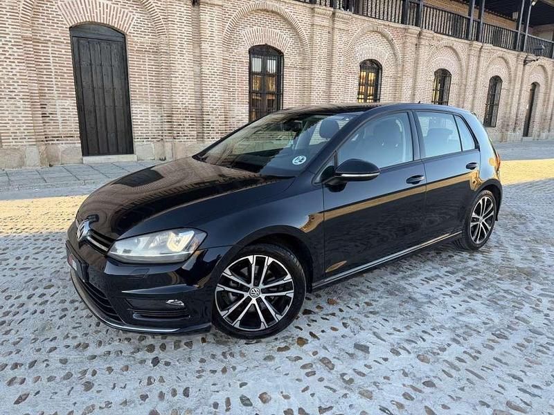 Usado VW Golf VII Sport 150 CV (110 kW) 2015 Negro Utilitario