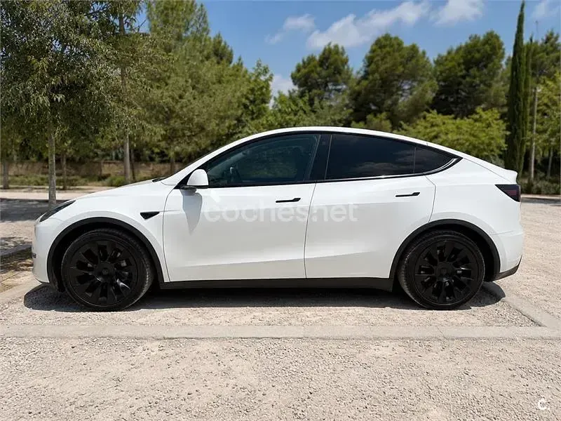 Usado Tesla Model Y RWD 250 kW (340 CV) 2024 Eléctrico SUV