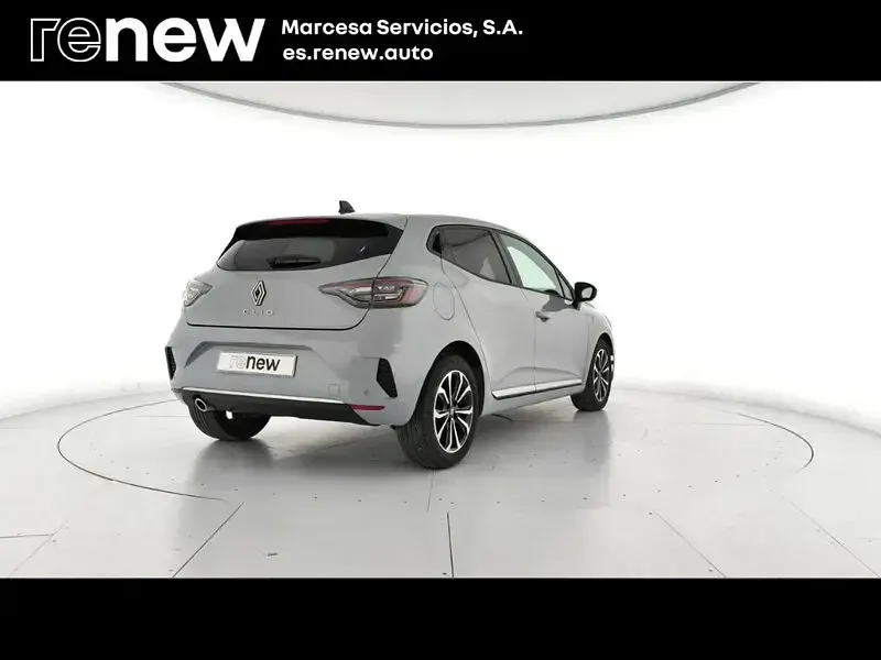 Usado Renault Clio V Techno 100 CV (73 kW) 2025 Gris Berlina