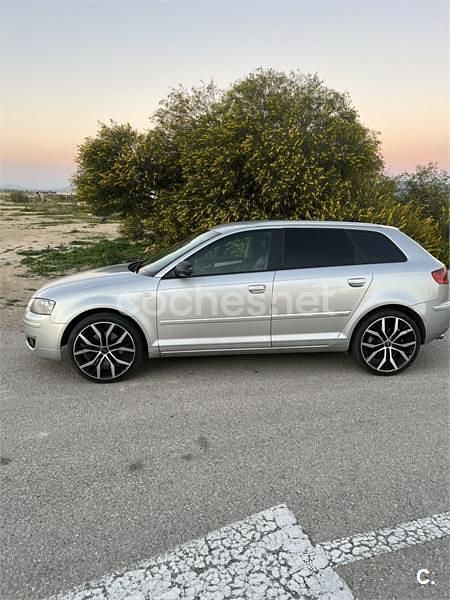 Usado Audi A3 Ambiente 170 CV (125 kW) 2007 Gris / plata Berlina