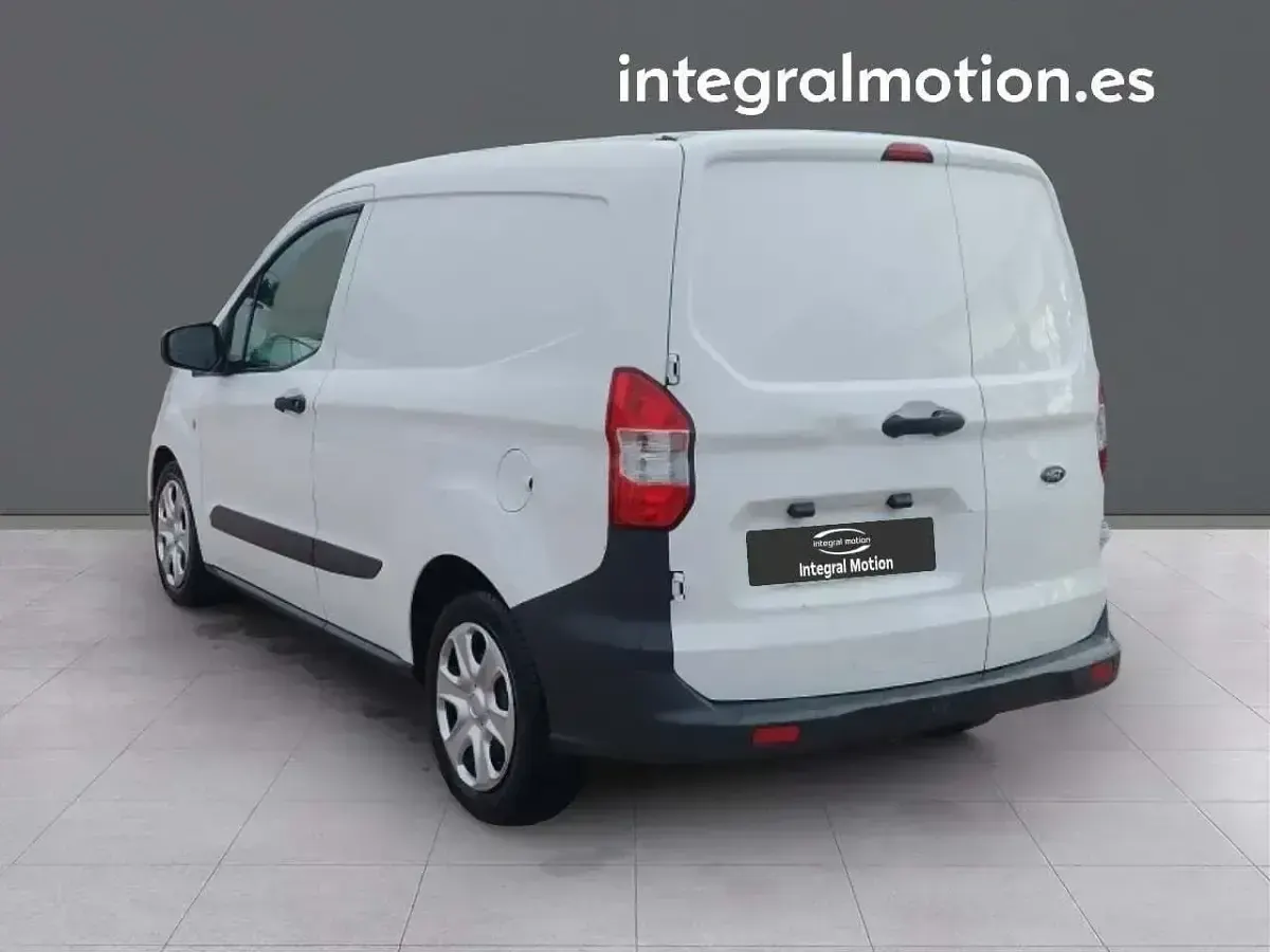 Usado Ford Transit Trend 100 CV (73 kW) 2019 Blanco Van