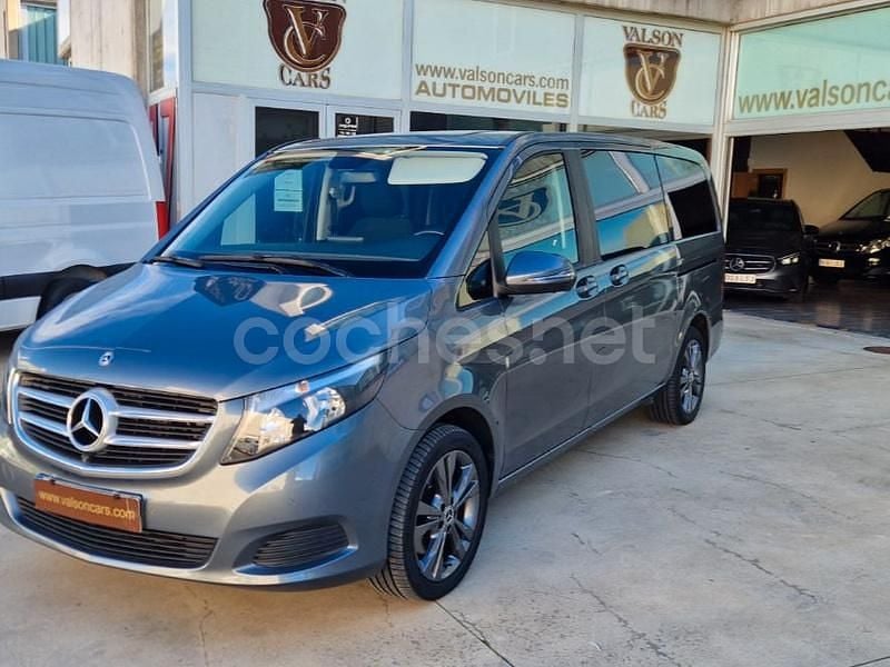 Gris / plata Usado 2019 Mercedes V220 Avantgarde Monovolumen | 41.500 € (Precio justo) - Imagen 1/4